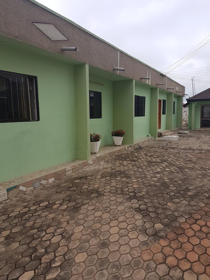 Ideas Hotel Sunyani Экстерьер фото